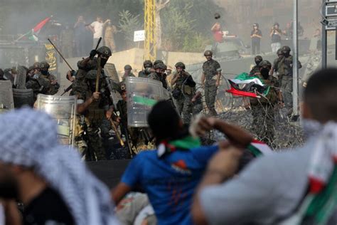 Israel-Hamas war updates: Israel and Egypt agree to let aid into Gaza | NPR