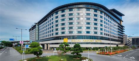 Regal Airport Hotel in Hong Kong | ENCHANTING TRAVELS