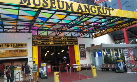 Acaranya Jalan Jalan: Museum Angkut, Batu, Malang