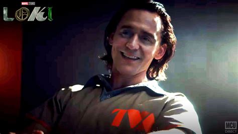 Tom Hiddleston Funny Tumblr, Loki Funny, Tom Hiddleston Quotes, Funny Tom, Tom Hiddleston Loki ...