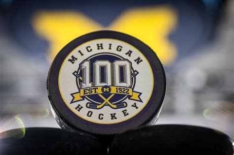 umich hockey | Michigan hockey, Sport team logos, Juventus logo