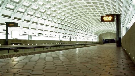 Ballston-MU Metro Station (Arlington County, 1979) | Structurae