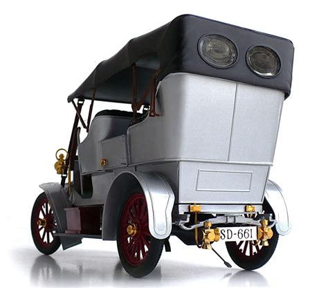 The Great Canadian Model Builders Web Page!: 1906 Rolls Royce Silver Ghost