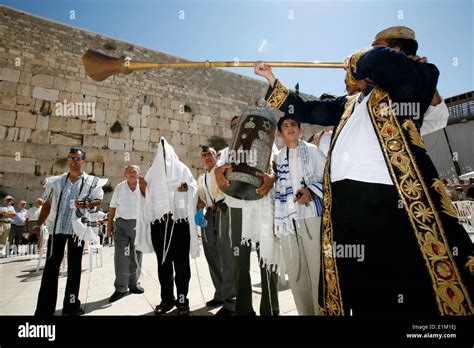 Bar Mitzvah Ceremony at Western Wall Stock Photo - Alamy