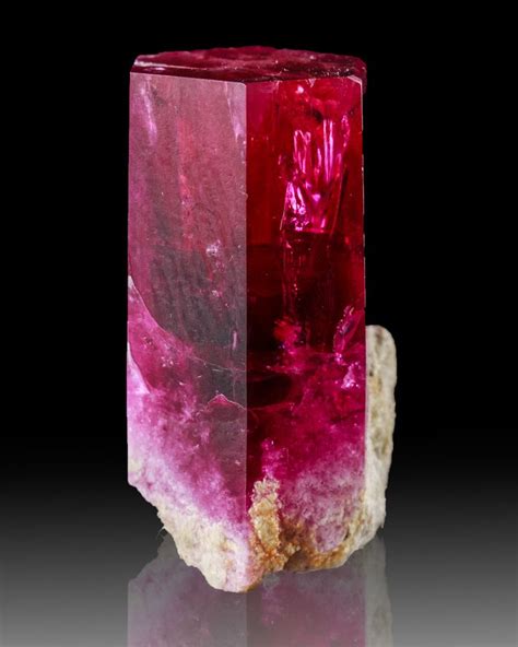 Beryl - Red Variety - Minerals, Crystals, Gemstones, Natural Formations Minerals And Gemstones ...