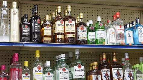 Flint considers limiting hours of liquor stores to stem crime