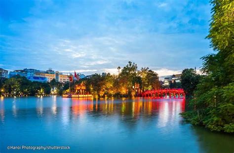 Discover tourist attractions: Hoan Kiem Lake - Go Explore Vietnam