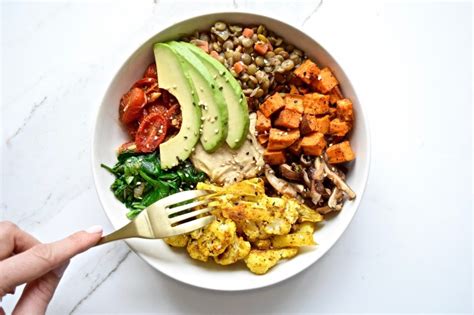 Rainbow Veggie Bowl - Glow by Marlowe