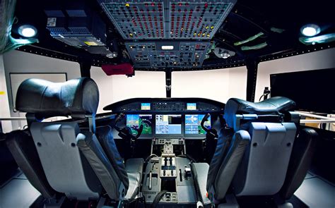 Gulfstream G650ER Cockpit | Gulfstream aerospace, Aviation engineering, Best luxury cars