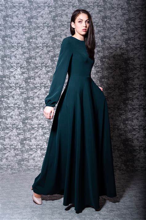 Green Dresses With Sleeves