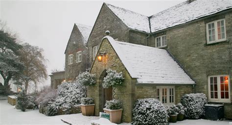 A snowy entrance to Calcot Manor Hotel in the Cotswolds. #snow http://www.calcotmanor.co.uk ...