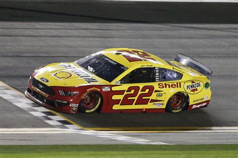 Joey Logano leads final practice before Daytona 500