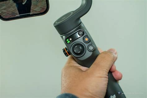 DJI Osmo Mobile 6 Review - Make professional videos easily