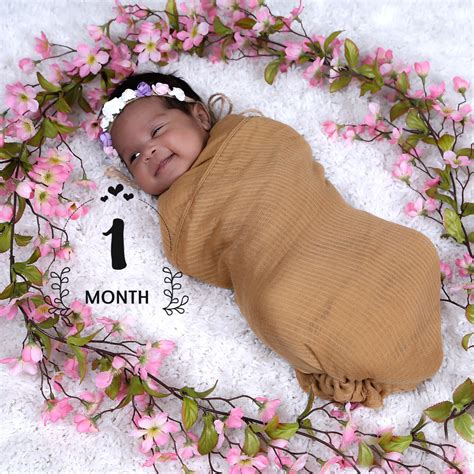 My sweet baby girl photo shoot 1 month old! #1month #babygirl # ...