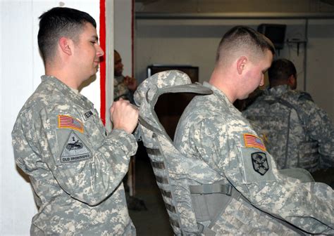 Soldiers Try out Improved Body Armor | Article | The United States Army