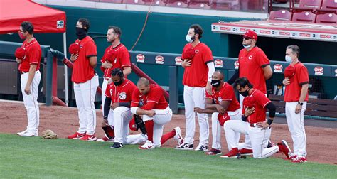 MORE baseball players kneel during national anthem as Cincinnati Reds players take a knee to ...