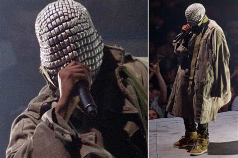 Kanye West Mask 2021 : Kanye West Mask — The tiled, reflective covering resembles ... / Kanye ...