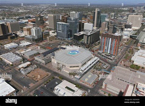 Phoenix suns arena hi-res stock photography and images - Alamy