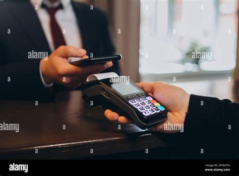 Bank cashier room hi-res stock photography and images - Alamy