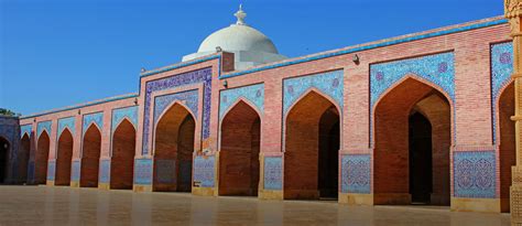 Shah Jahan Mosque in Thatta: A Hidden Gem | Zameen Blog