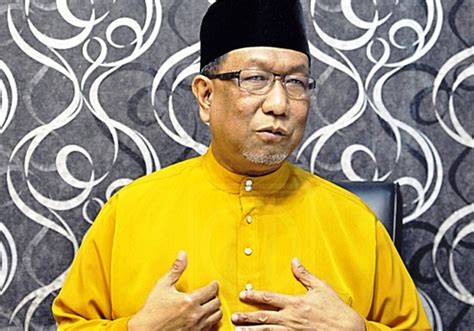 MUFTI PAHANG "SEKOLAHKAN" PIHAK PERTIKAI HAJI MABRUR!!! ~ SEMUT HITAM