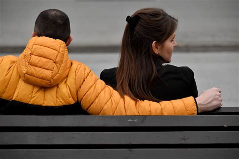 Free picture: affection, bench, boyfriend, couple, girlfriend, hug, love, togetherness, girl, people