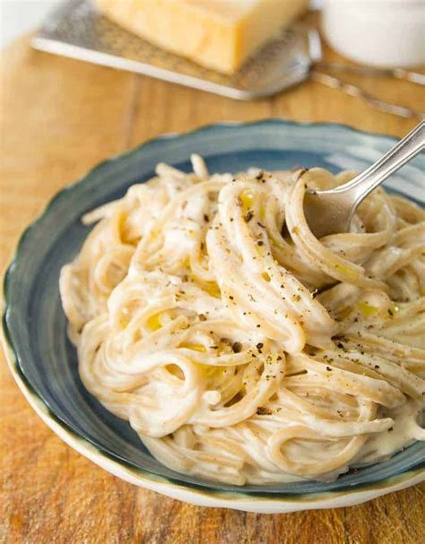 10-MINUTE CREAM CHEESE PASTA - The clever meal