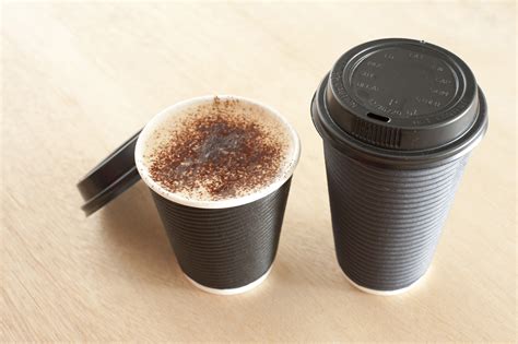 Free Stock Photo 11607 Cups of Coffee in Take Out Cups with Lids ...