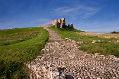 Duffus Castle | Visitor Information | Castles History