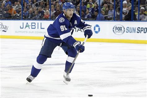 Tampa Bay Lightning C Steven Stamkos Cleared to Play Against Buffalo