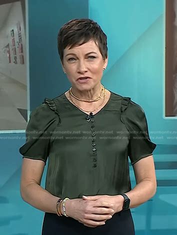 WornOnTV: Stephanie’s green puff sleeve top on Today | Stephanie Gosk | Clothes and Wardrobe from TV