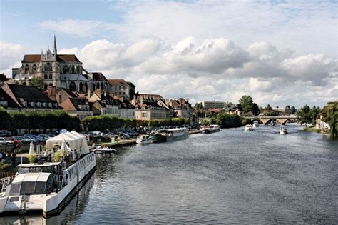 Yonne River | Seine tributary, Burgundy, Loire basin | Britannica