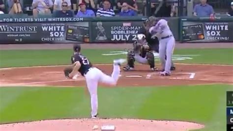 VIDEO: Nelson Cruz Hits 3 Bombs by the 5th Inning Against the White Sox