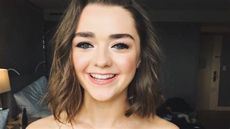 Maisie Williams Gets an Ankle Tattoo | Teen Vogue