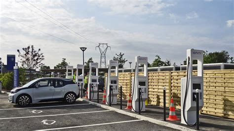 Ionity ouvre ses deux premières stations en France