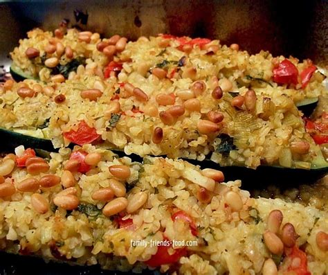 Bulgur stuffed courgettes with pine nuts (vegan) | Family-Friends-Food