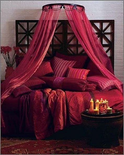 36 Gorgeous Romantic Valentine Bedroom Decoration Ideas in 2020 | Red bedroom decor, Bedroom red ...