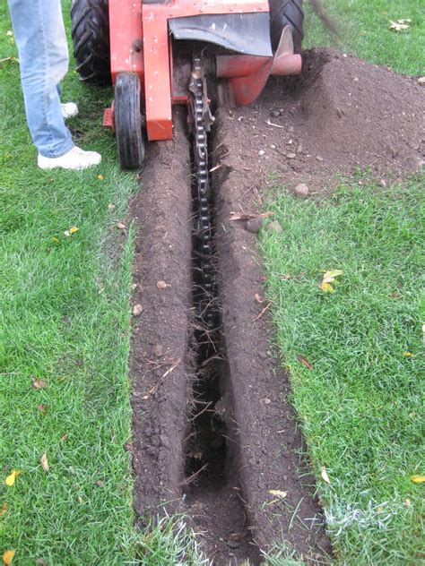 The Minikahda Club Grounds Department: Tree Root Pruning