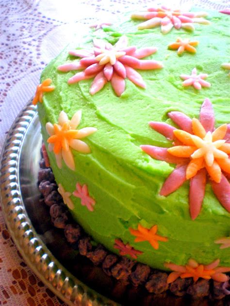 Sass and Frass: Starburst Cake