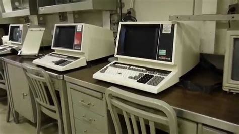 Vintage Honeywell Computers - YouTube