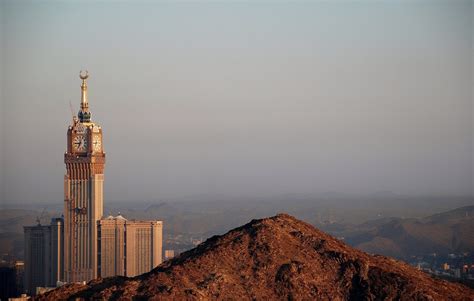 Makkah Royal Clock Tower (Saudi Arabia) - a complex with the largest ...