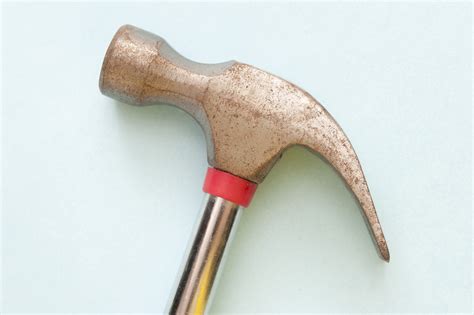 Free Image of Head of a claw hammer | Freebie.Photography