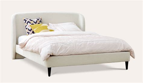 Prime boucle bed with curved headboard | Focus on Furniture