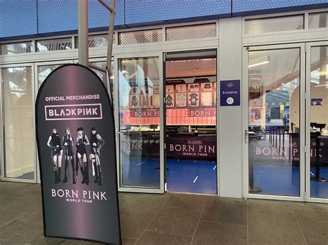 BLACKPINK EUROPE on Twitter: "The merchandise store is now open at the O2🇬🇧 #BLACKPINK #BORNPINK ...