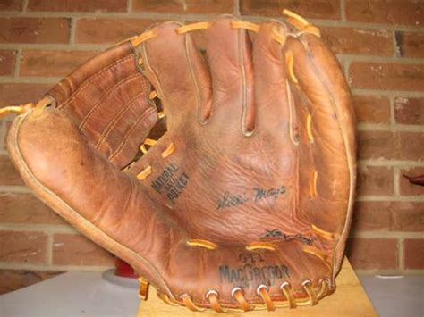 Willie Mays MacGregor G11 Front | MacGregor | Baseball Glove Collector ...