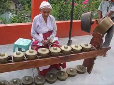 "Philippine Traditional Instrument-Kulintang" The Instrument I want to learn/have ...