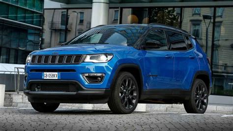 Plug-In Hybrid Jeep Compass Unveiled With 50 KM Electric Only Range