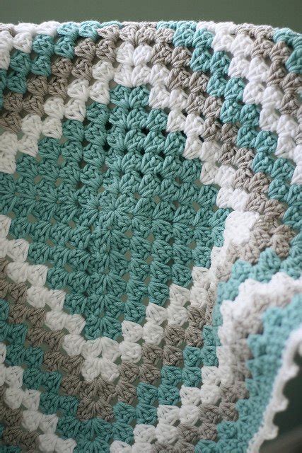 Free Crochet Pattern Granny Square Baby Blanket