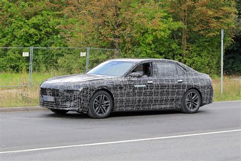 Electric BMW 7 Series Spied Road Testing, 2023 BMW i7 Looks Massive ...