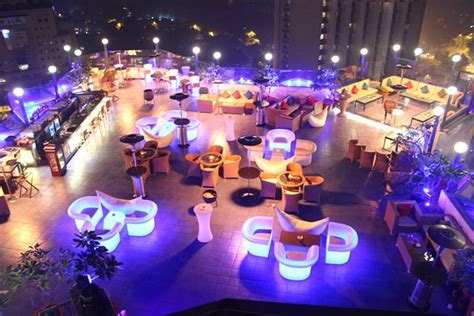 SKY LOUNGE BAR & GRILL, New Delhi - Restaurant Reviews, Photos & Phone ...